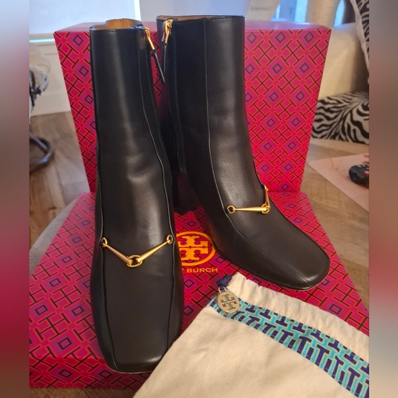 TORY BURCH Black Heeled Equestrian Boots with Gold Detail Size 8.5 Like New - Picture 1 of 8
